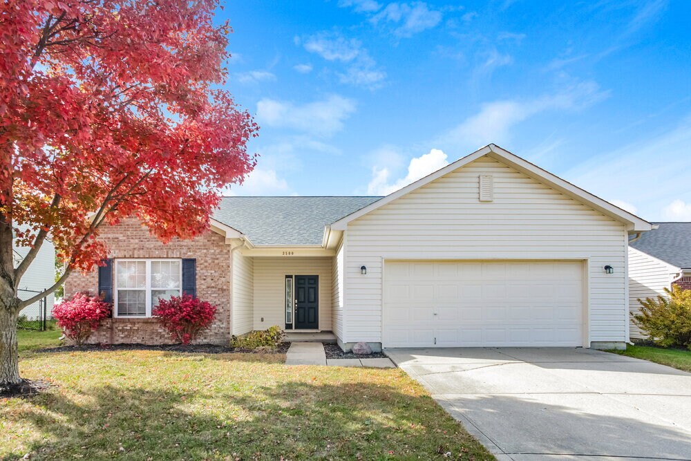 3500 Limelight Ln in Whitestown, IN - Building Photo