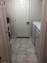 207 Dixon St in Kitchener, ON - Building Photo - Building Photo