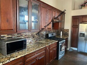 5057 Mesa Ridge Dr in Antioch, CA - Building Photo - Building Photo