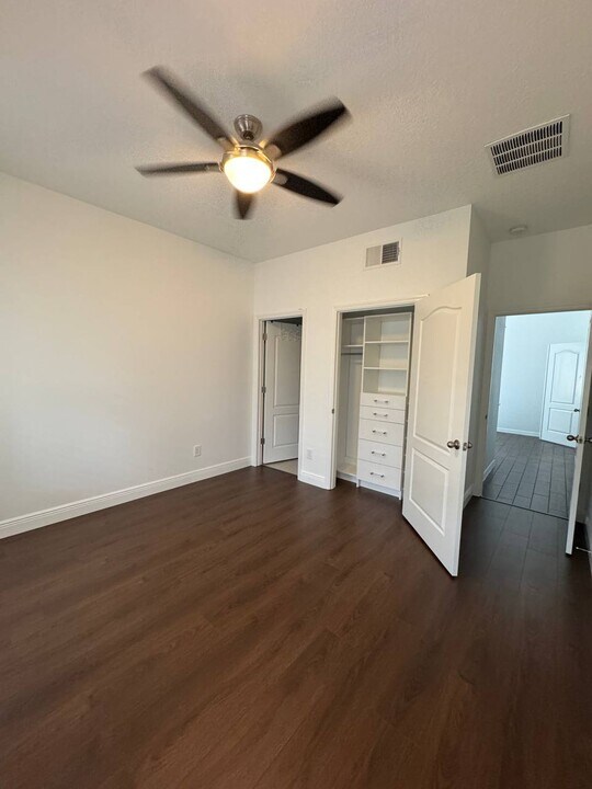 6336 Flat Lemon Dr, Unit 1 in Winter Garden, FL - Building Photo