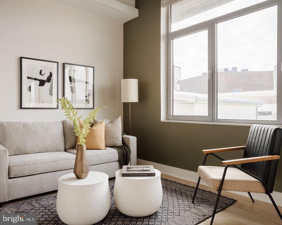 313 Race St in Philadelphia, PA - Building Photo