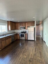2228 Lozier Ct-Unit -2230 in Medford, OR - Building Photo - Building Photo