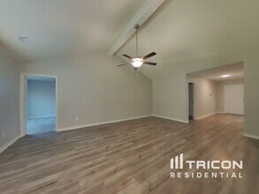 144 Bandana Cir in Newark, TX - Building Photo - Building Photo