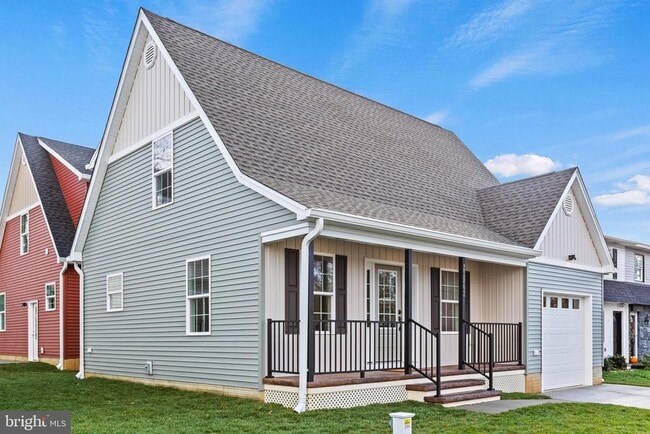 22802 Lawrence Ave in Leonardtown, MD - Building Photo - Building Photo