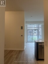 3270 Sheppard Ave E in Toronto, ON - Building Photo - Building Photo