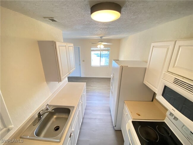 property at 4607 Bayshore Dr