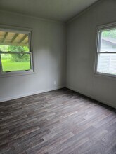 1301 St Zita in Sauget, IL - Building Photo - Building Photo
