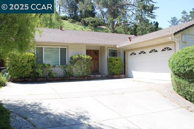 property at 2710 Doidge Ave