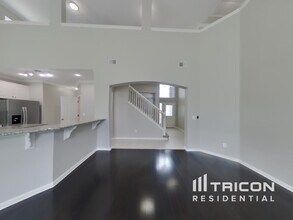 2133 Pond Spring Way in Orange Park, FL - Foto de edificio - Building Photo