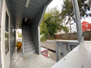 19 W 14th St in Bayonne, NJ - Building Photo - Building Photo