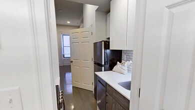 275 Newbury St, Unit 2 in Boston, MA - Building Photo - Building Photo