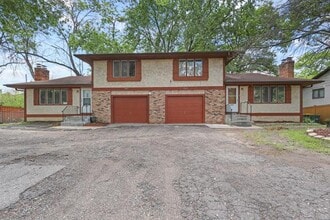 5827 Winnetka Ave N in Minneapolis, MN - Building Photo - Building Photo