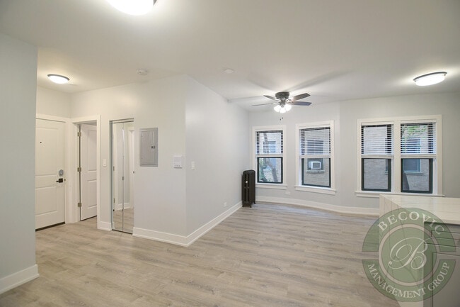 7742 N Eastlake Ter, Unit 1W in Chicago, IL - Building Photo - Building Photo