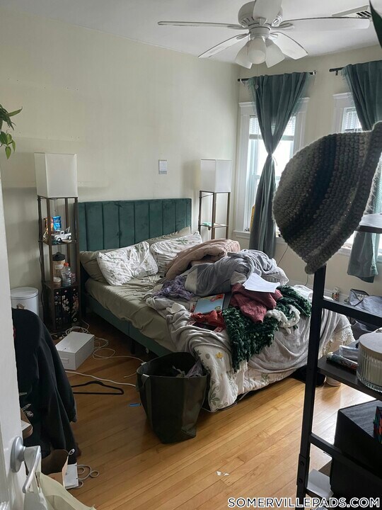 168 Alewife Brook Pkwy in Somerville, MA - Foto de edificio