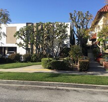 LARGE REMODELED UNITS WITH MANY AMMENITIES Apartments