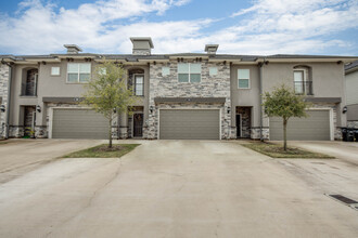 The Revelry in College Station, TX - Foto de edificio - Building Photo