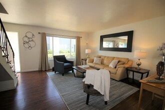 1314 Galleon Way in San Luis Obispo, CA - Building Photo - Building Photo