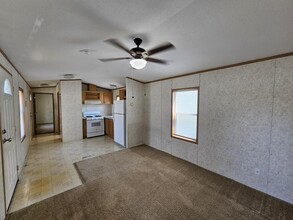 6 Pine Cir in Paris, NY - Building Photo - Building Photo