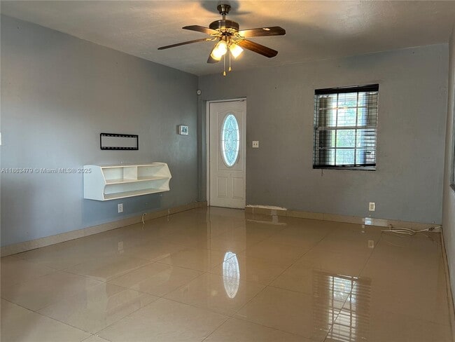 2551 Wiley St in Hollywood, FL - Building Photo - Building Photo