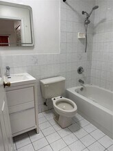 6985 W 29th Ave in Hialeah, FL - Building Photo - Building Photo