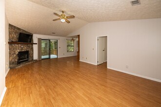 2655 Merry Rd in Cumming, GA - Building Photo - Building Photo
