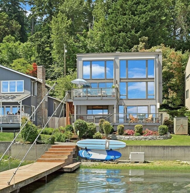 property at 1120 West Lake Sammamish Pkwy NE