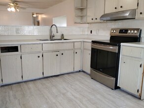 4305 Savannah St in New Port Richey, FL - Building Photo - Building Photo