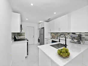 2500 Marlboro St in Orlando, FL - Foto de edificio - Building Photo