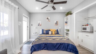 1400 NE 14th St, Unit 1402 B in Fort Lauderdale, FL - Building Photo