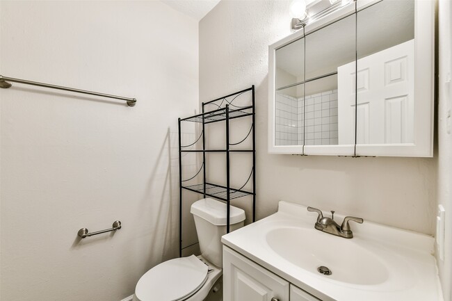 515 Bellmar Ln in Friendswood, TX - Building Photo - Building Photo