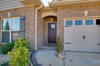 7206 Lathan Dr SE in Owens Cross Roads, AL - Building Photo - Building Photo