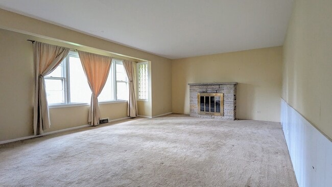 917 S Summit St in Barrington, IL - Building Photo - Building Photo
