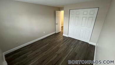 799 Farm Rd in Marlborough, MA - Building Photo - Building Photo