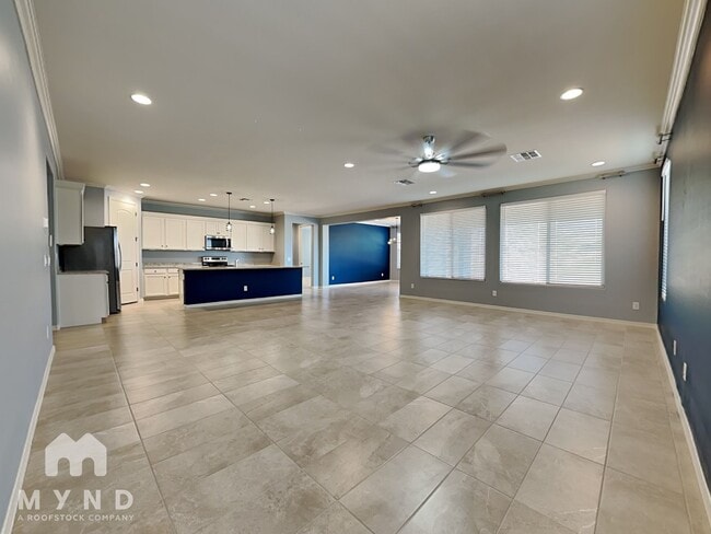 24598 W Concorda Dr in Buckeye, AZ - Foto de edificio - Building Photo