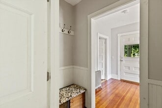 254 N Elm St in West Bridgewater, MA - Building Photo - Building Photo
