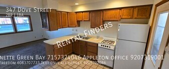 347 Dove St in Oshkosh, WI - Building Photo