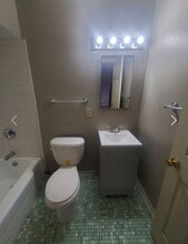2448 W Kilbourn Ave in Milwaukee, WI - Building Photo - Building Photo