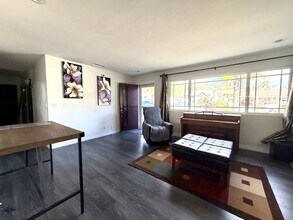 2821 Sioux Ave in Ventura, CA - Building Photo - Building Photo