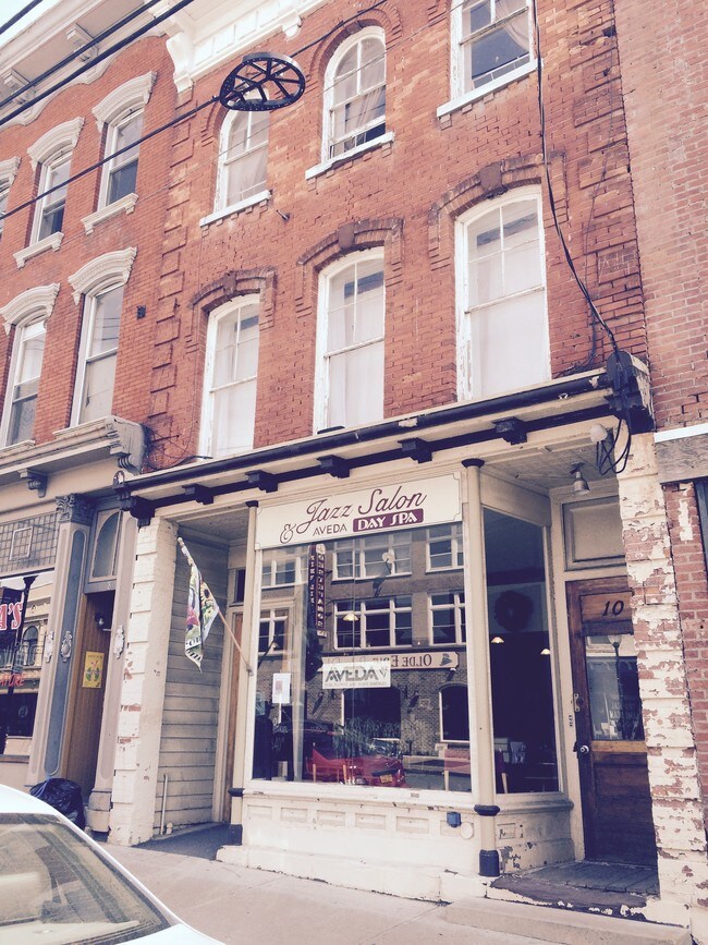 10 W Main St Apartments and Nearby Middletown Apartments For Rent