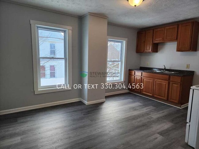 property at 406 1st St SE