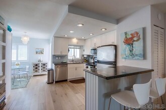 5055 La Jolla Blvd in San Diego, CA - Building Photo - Building Photo