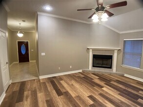 13510 Wintercrest Dr in Montgomery, TX - Building Photo - Building Photo