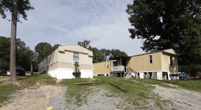 400 Longview Dr in Rossville, GA - Building Photo - Building Photo