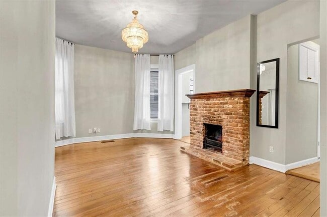 property at 952 Myrtle St NE