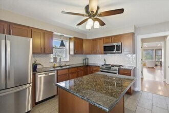 3018 N Whipple St in Chicago, IL - Building Photo - Building Photo