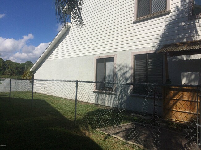 1319 George Edwards Ct in Merritt Island, FL - Building Photo - Building Photo