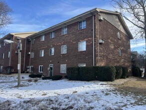 5333 Waterbury Way in Crestwood, IL - Building Photo - Building Photo