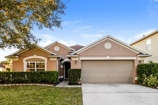 1552 Truscott Ct in Mount Dora, FL - Building Photo