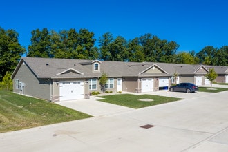 Redwood Fort Wayne Noyer Road in Fort Wayne, IN - Building Photo - Building Photo