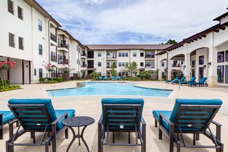 Laurel at Vintage Park Apartments in Tomball, TX - Building Photo - Building Photo